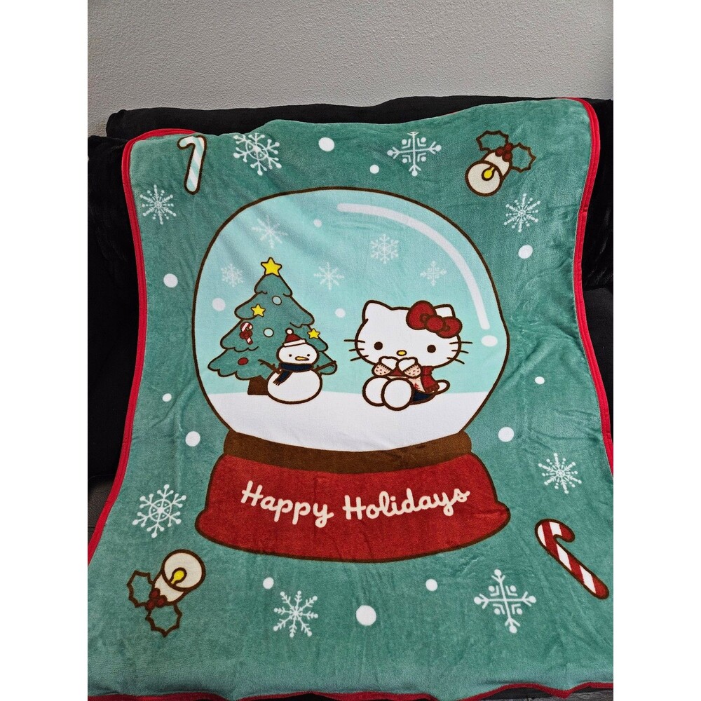Hello Kitty Christmas Snowglobe Throw Blanket 40x50 Brand New